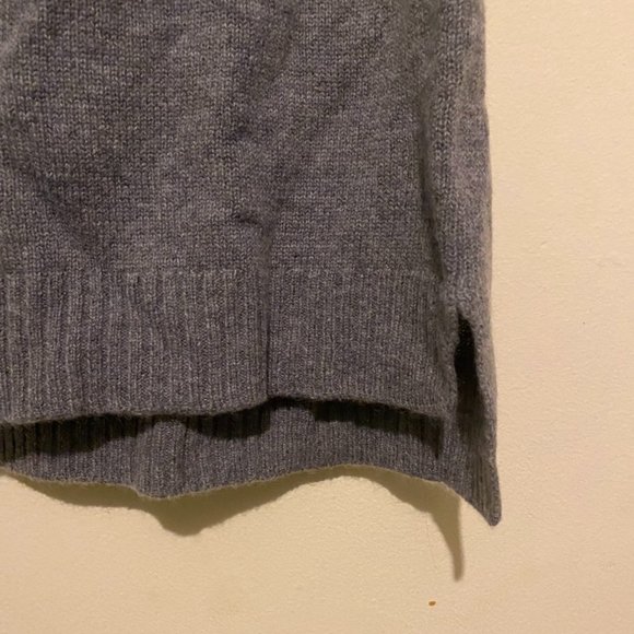 Pura Cashmere Stone Grey Turtleneck Sweater Size Medium NWT - Picture 5 of 9